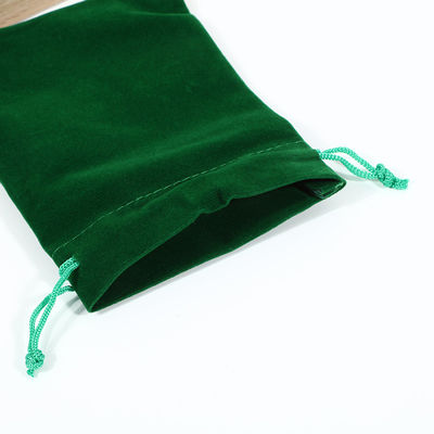 Couleur solide et doux simple de style et écran assemblé amical de tissu de peau imprimant le sac de stockage d'article de cordon d'estampillage d'or